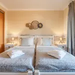 Cosy De * 塔维拉